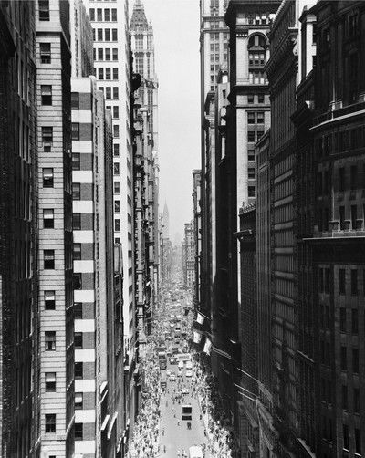 Lower Broadway, New York von Andreas Feininger