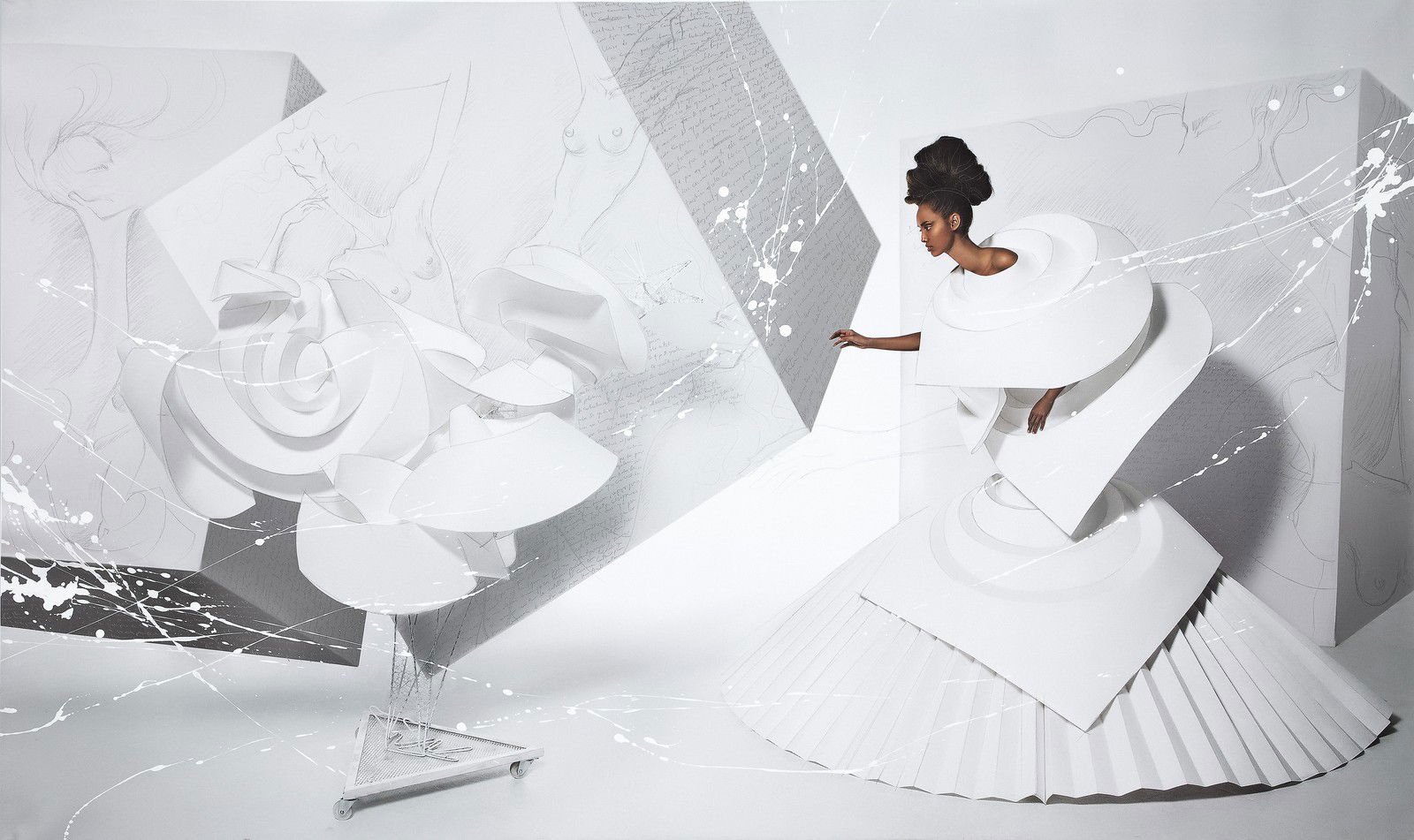 Black Girl in Origami dress with rooster de Efren Isaza Black Girl in Origami dress with rooster de Efren Isaza