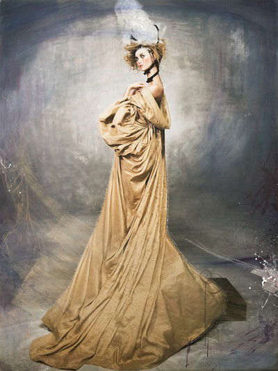 With Yves coat I von Efren Isaza