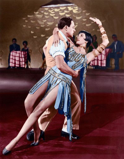 Don Lockwood (Gene Kelly) und Tänzerin (Cyd Charisse) von Stanley Donen & Gene Kelly