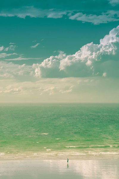 How Gentle are the Waves von Françoise Gaujour
