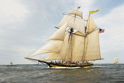 Pride of Baltimore II, Racing on the Chesapeake Bay von Greg Pease