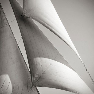 Sails of Avel von Jonathan Chritchley