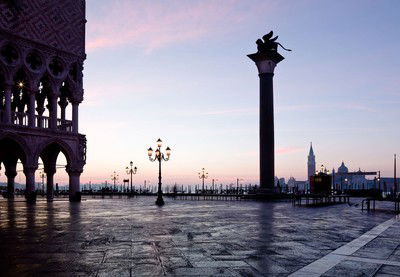 Piazza di San Marco, Venezia von Farin Urlaub