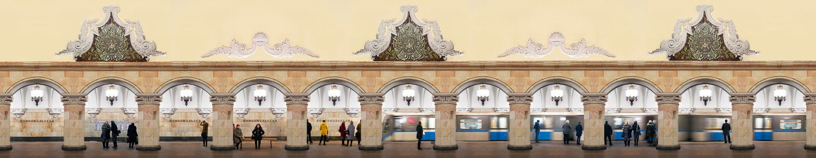 Moscow, Komsomolskaya, Circle Line von Larry Yust Moscow, Komsomolskaya, Circle Line von Larry Yust