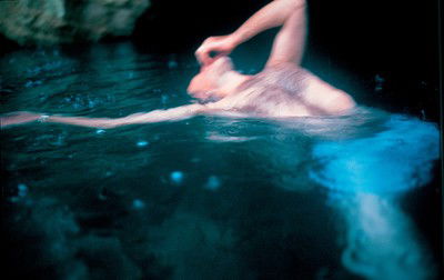 Guido floating von Nan Goldin