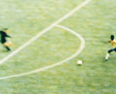 Pele and Ladislao Masurkiewicz Brazil v Uruguay, 3-1 (Semi-final) 17.06.1970, Estadio Jalisco, Guadalajara, Mexico von Robert Davies
