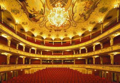 Opernhaus Zürich von Rafael Neff