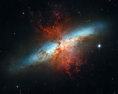 Cigar Galaxy (NASA/JPL-Caltech) von Hubble Telescope