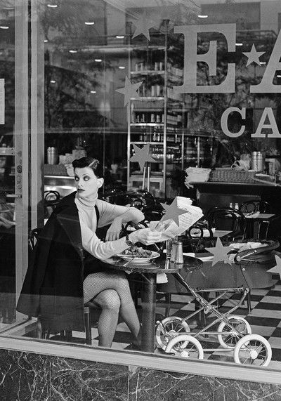 Coffee Shop von Patrick Demarchelier | Hearst | Trunk Archive