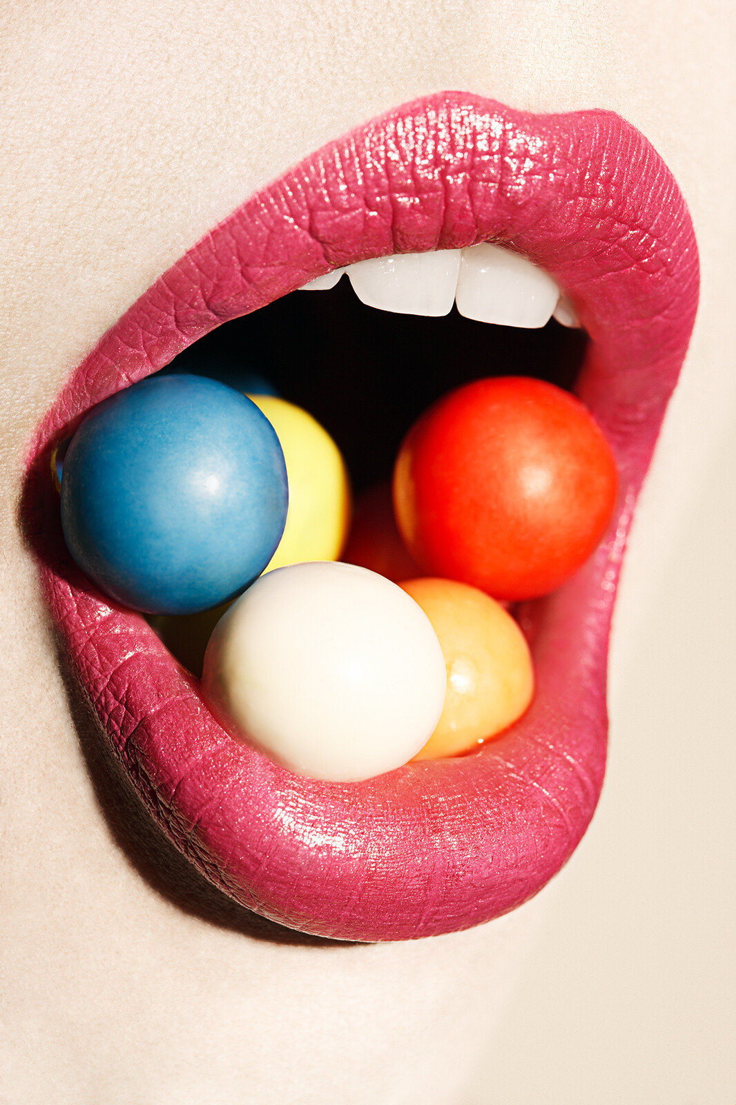 Bubble Lips - Alexander Straulino | Trunk Archive
